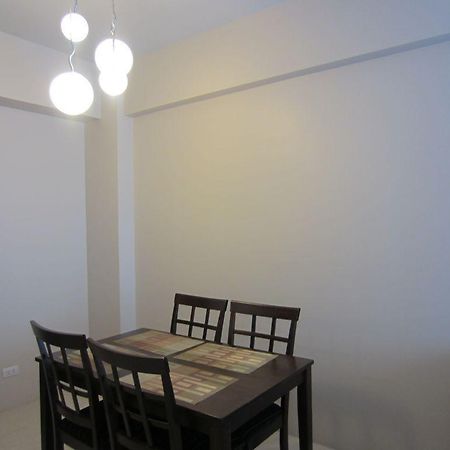 Palm Tree - Genlex Condominium Manila Exterior photo